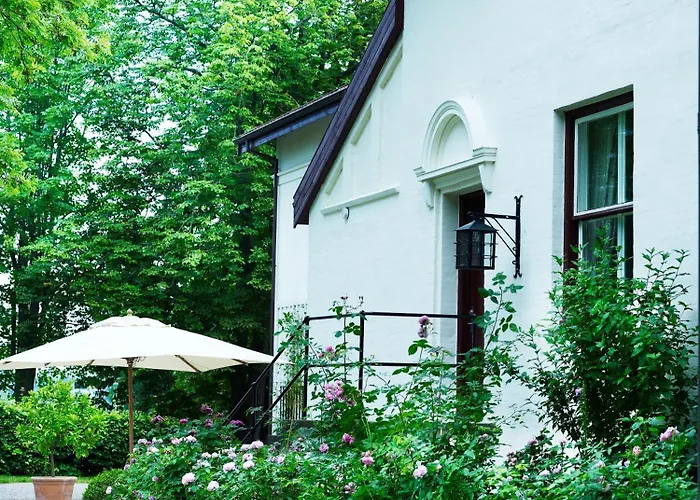 Frederiksminde فندق Præstø